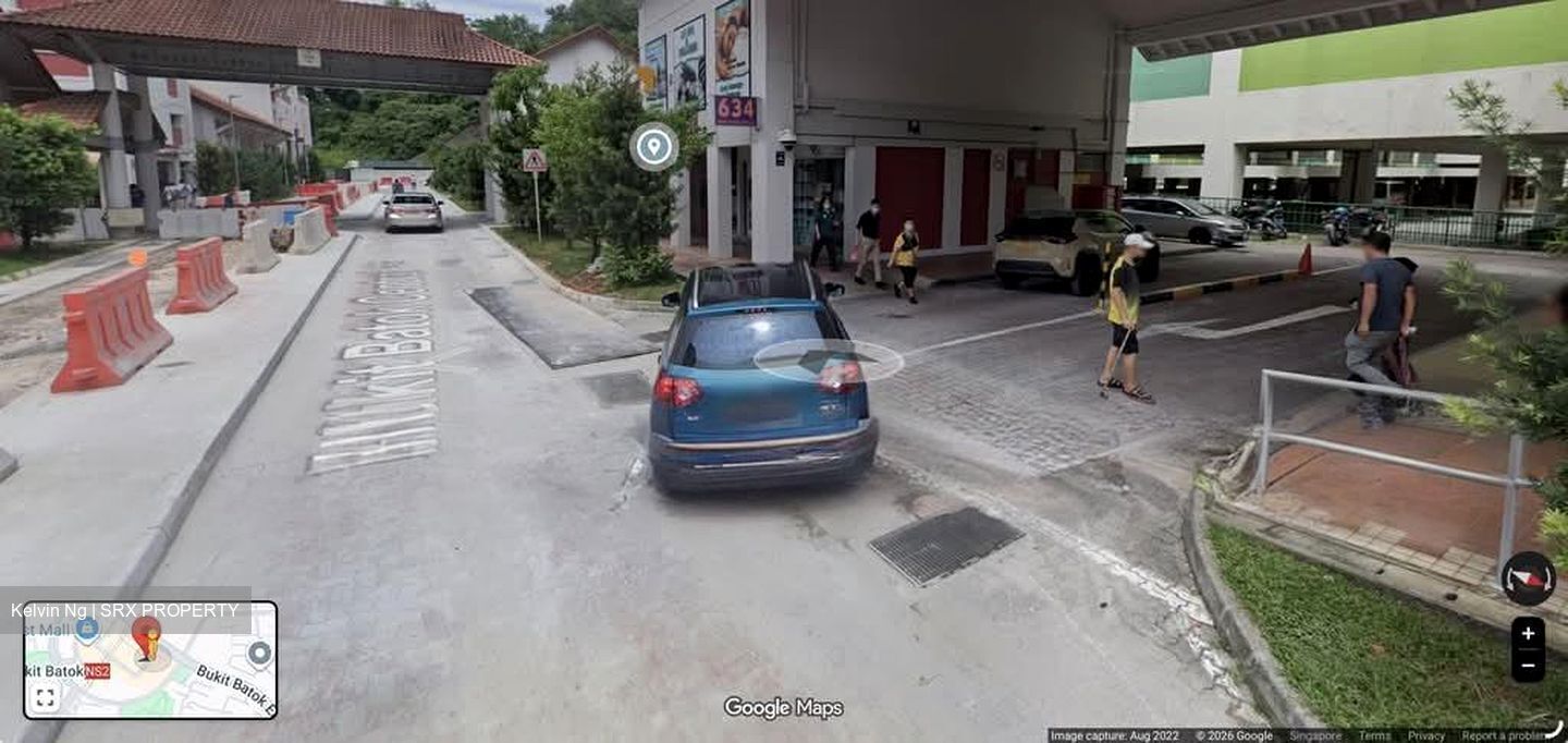 Bukit Batok Central (D23), Shop House #588622911